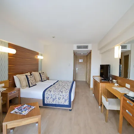 Trendy Adults Only Hotel Side