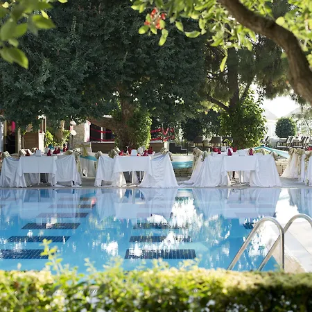 Trendy Adults Only Hotel Side